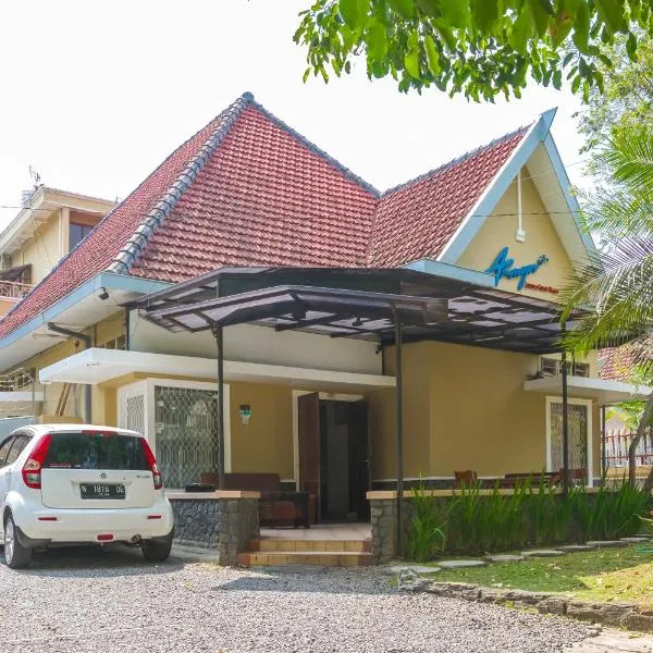 RedDoorz Plus near Brawijaya Museum、マランのホテル