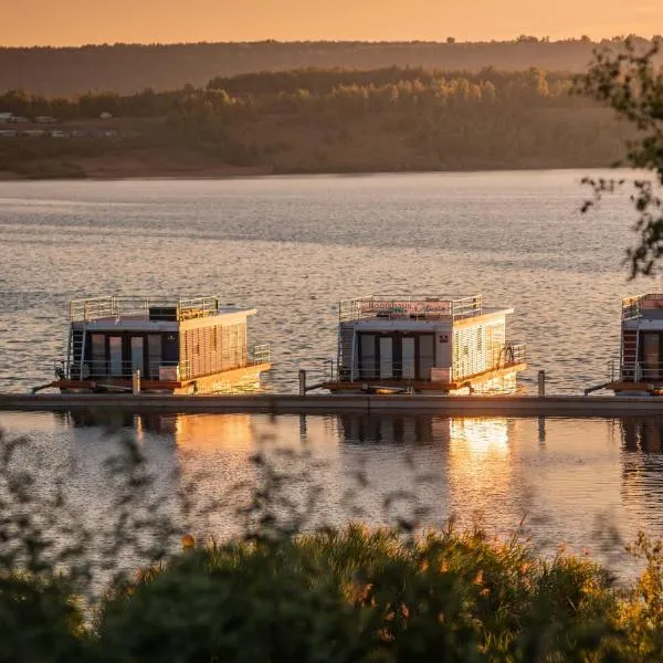 Hausboote und Ferienhäuser Marina Mücheln, khách sạn ở Mücheln