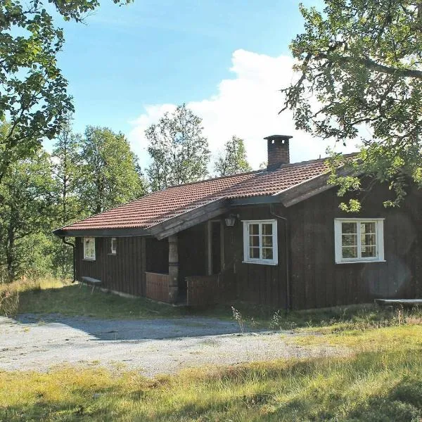 Three-Bedroom Holiday home in Nesbyen, hotel in Bromma