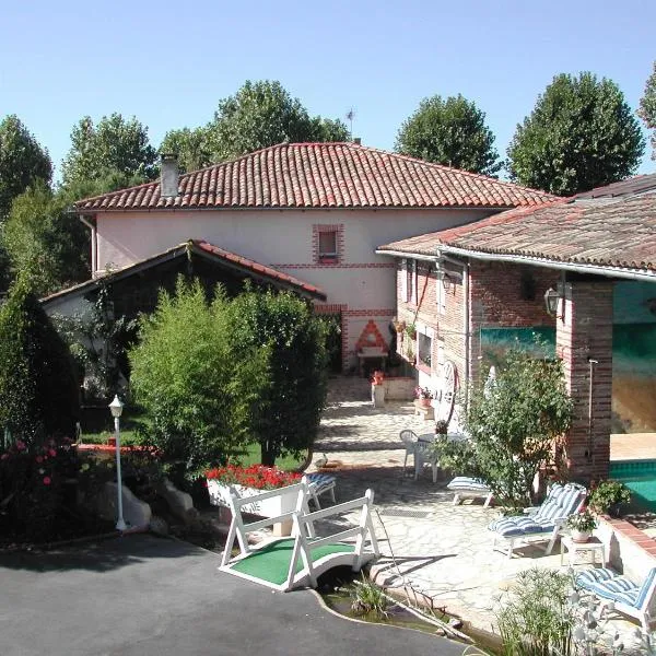 Chambres d'Hôtes Au Clos Saint Georges โรงแรมในGrenade-sur-Garonne