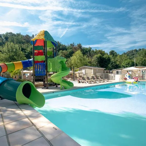 Camping Le Parc des Monges, hotel v destinaci Auribeau-sur-Siagne
