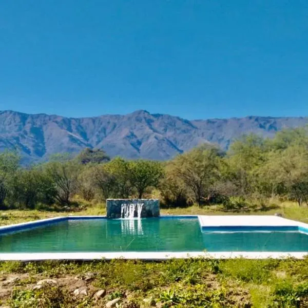 CampoAlto Suites, hotel La Poblaciónban