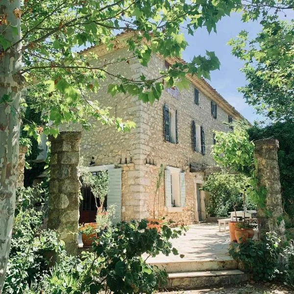 La Bastide, hôtel à Quinson