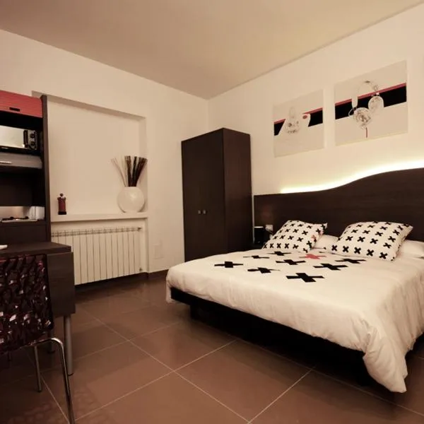 Bedrooms B&B, хотел в Пескара