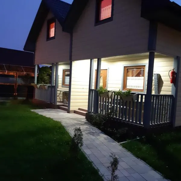 Domki Teo Piętrowe I Parterowe, hotel v destinaci Rewal