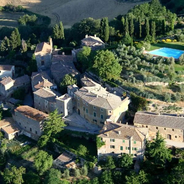 Borgo Lucignanello Bandini, hotel v destinaci San Giovanni dʼAsso