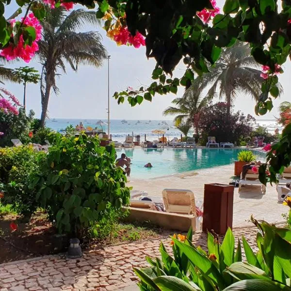 Porto Antigo 2 Beach Club, hotel in Santa Maria