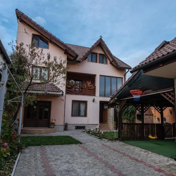 Casa Nicoladis: Zărneşti şehrinde bir otel