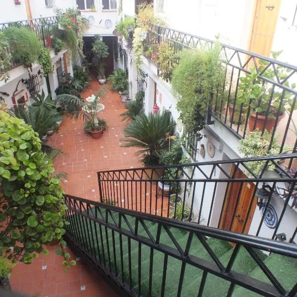 Hostal El Patio, hotel v destinácii Alhaurín de la Torre