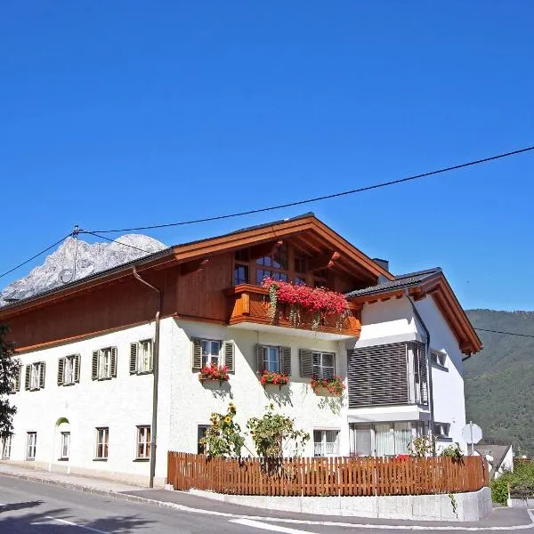 Apartment Gruber by Interhome, hotel in Flaurling