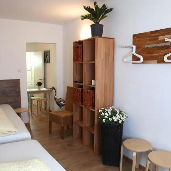 Easy Stay Apartment 2, hotel in Oberboihingen