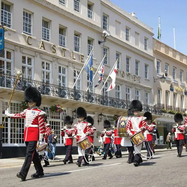 Castle Hotel Windsor, hotel in Taplow