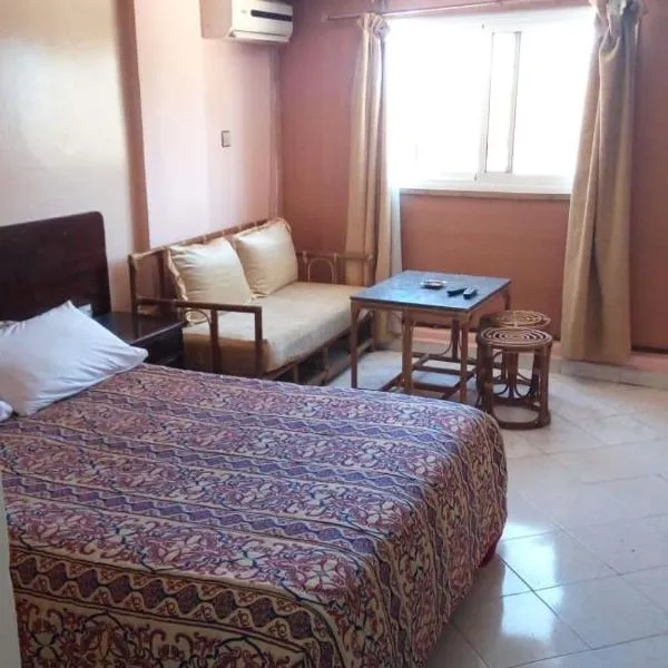 Hôtel chahrazad, hotel en Sidi Abdalwahad