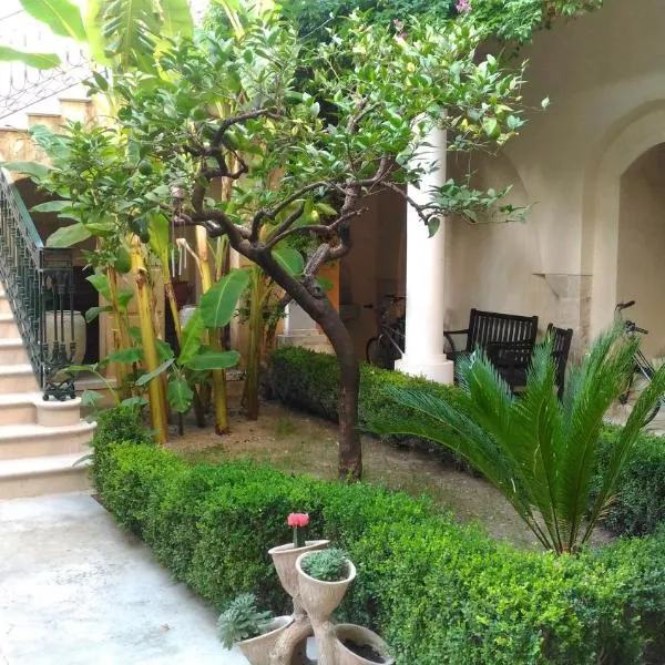 Palazzo Rossi suite, khách sạn ở Canosa di Puglia