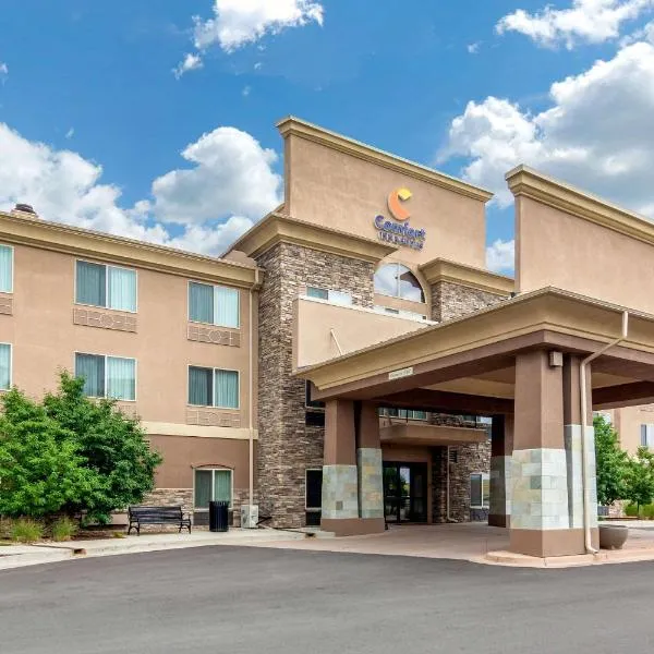 Comfort Inn & Suites Brighton Denver NE Medical Center, hotel in Hudson
