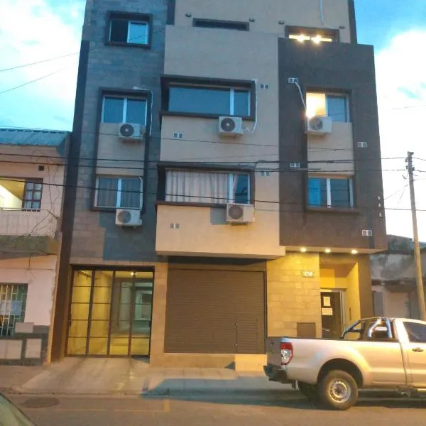 JUJUY Depart con aire acondicionado por escaleras 5 minutos del centro, מלון בסן סלבדור דה חוחוי