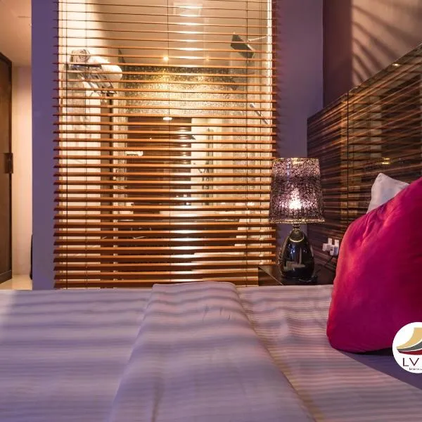 LVIS blancura Hotel โรงแรมในดาราวานดูห์