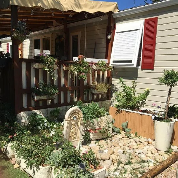 mobile home for you Les Rives de Condrieu, hotel v destinaci Condrieu