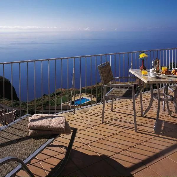 Village Cabo Girao, hotel v destinaci Câmara de Lobos