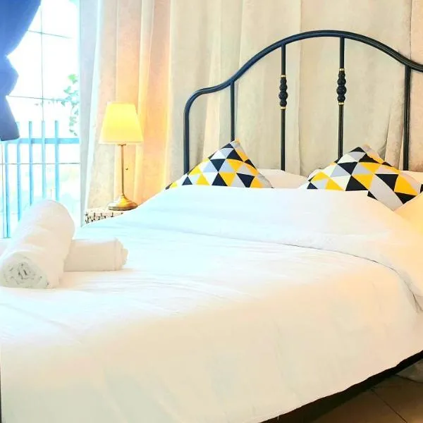 Kfar Adumim에 위치한 호텔 Pleasant Cozy Sunny Room with Garden