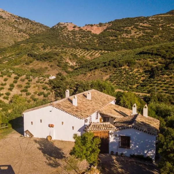 Cortijo Rural Majolero, hótel í Castillo de Locubín