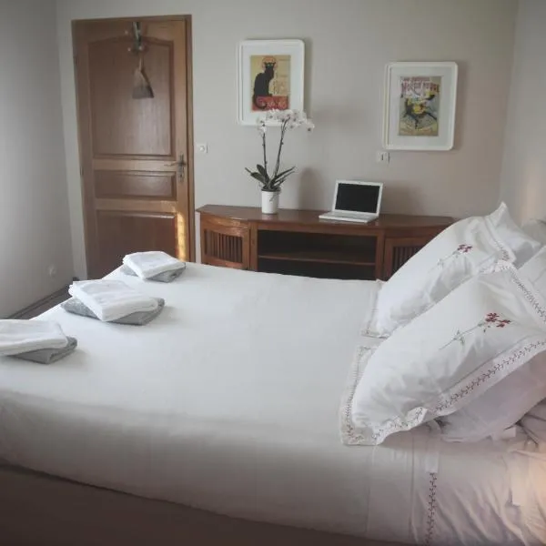 La Maison De Maria, hotel v destinaci Folembray