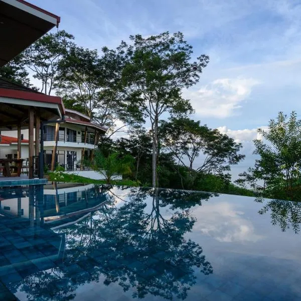 Lapazul Boutique Hotel, hotel v destinaci Savegre
