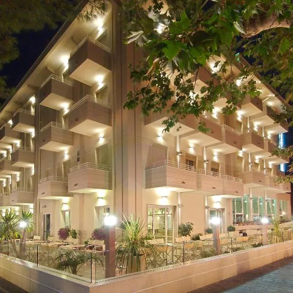 Hotel Muccioli, hotel v destinaci Misano Adriatico