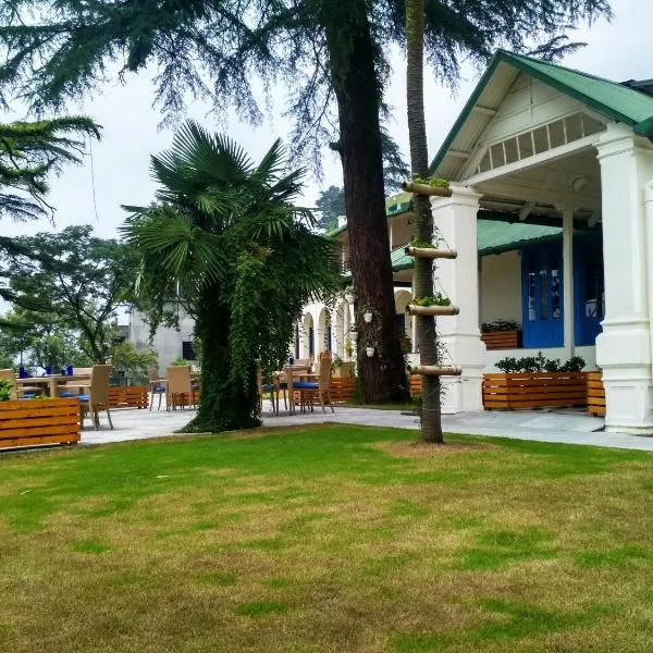Hotel Pine Retreat Mallroad, hotel di Mussoorie