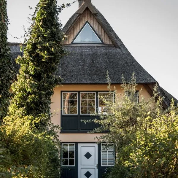 Ferienhäuser Dünenmeer, hotel v destinaci Dierhagen