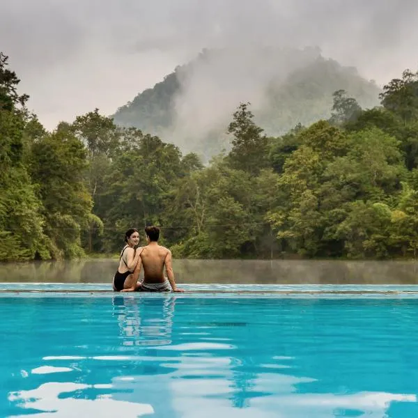 Home Phutoey River Kwai Hotspring & Nature Resort, hotel a Sai Yok