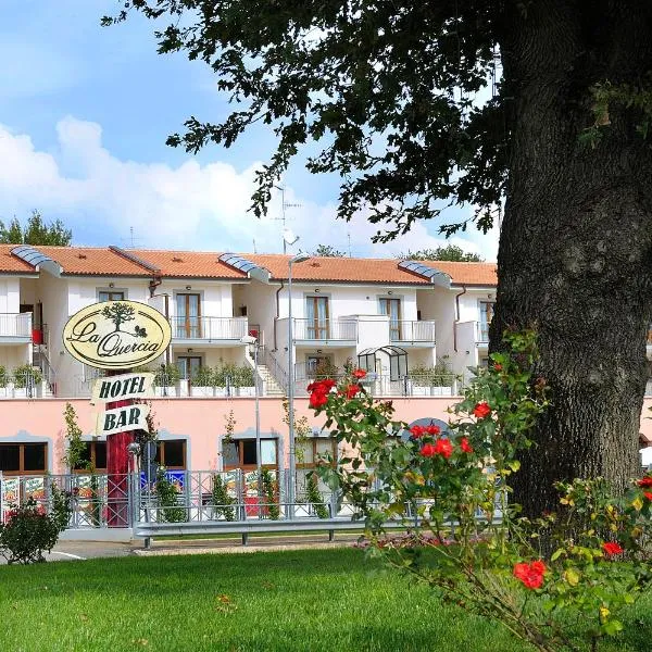 Hotel La Quercia, hotel em Valmontone