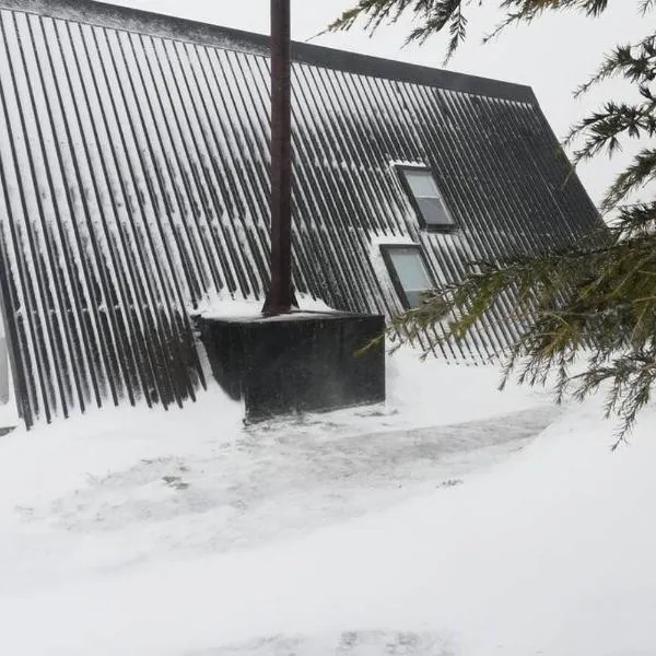 Chalé Acolhedor - Penhas da Saúde - Serra da Estrela, hotel in Covilhã