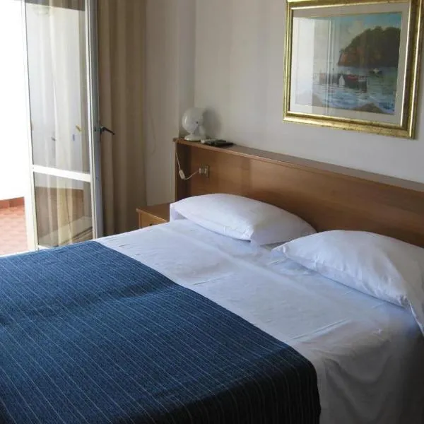 San Domenico Hotel, hotel v destinácii Soverato Marina