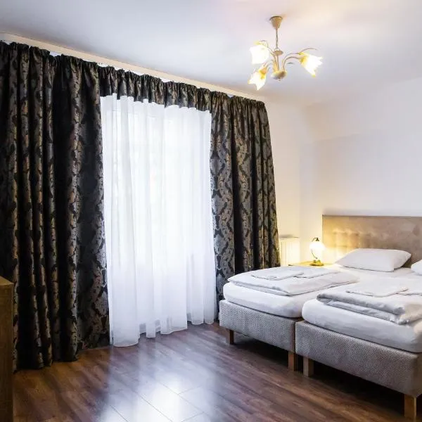 Gold Rooms: Sianów şehrinde bir otel