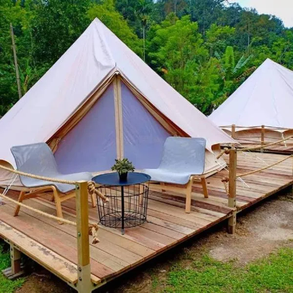Canopy Villa Glamping Park – hotel w mieście Kampong Sum Sum