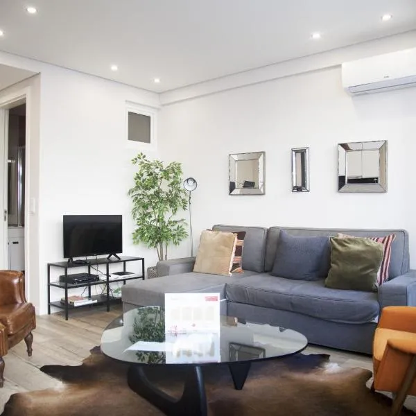 FLH Campo de Ourique Bright Apartment, hotell i Lissabon