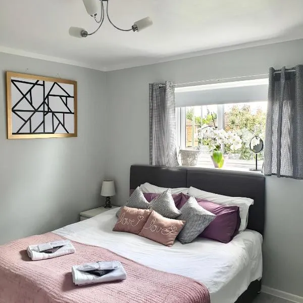 Comfortable rooms in the house, hotel v destinaci Oxford