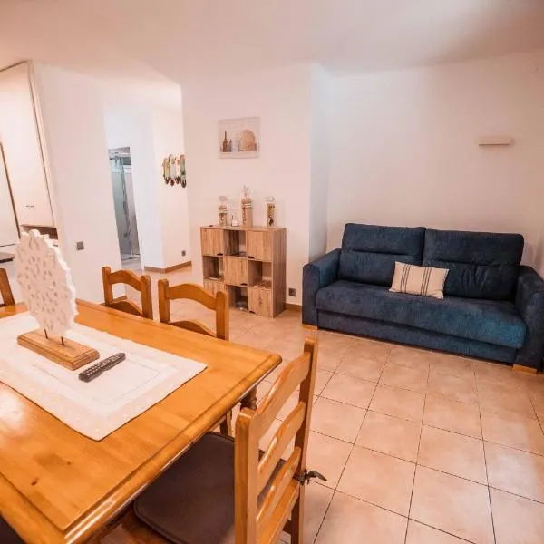 Apartamento reformado a 2 minutos de la playa en Calella!, hotel em Calella de Palafrugell