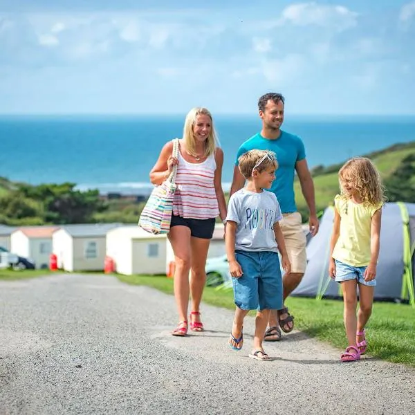 Widemouth Bay Caravan Park, hotel a Bude