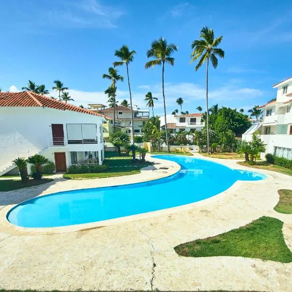 Las Terrazas Condo Punta Cana Beach - Los Corales Village, хотел в Bávaro