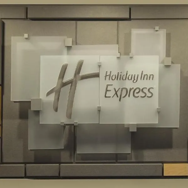 Holiday Inn Express - San Antonio Airport, an IHG Hotel, hotelli kohteessa San Antonio