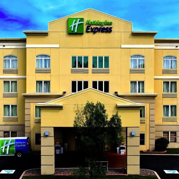 Holiday Inn Express Syracuse-Fairgrounds by IHG, hotel v destinaci Warners