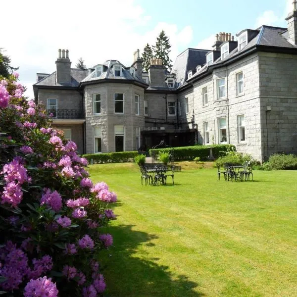 Tor-Na-Coille Hotel, hotel v destinaci Banchory