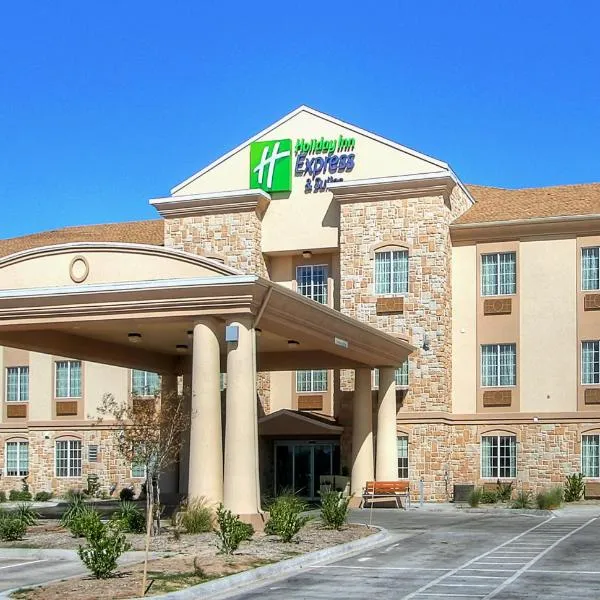 Viesnīca Holiday Inn Express & Suites Pecos, an IHG Hotel pilsētā Pīkosa