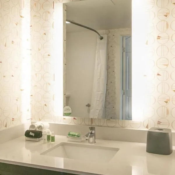 Holiday Inn & Suites Orlando - I-Drive - Theme Parks by IHG, hotel in Orlando