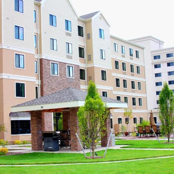 Staybridge Suites Syracuse Liverpool by IHG, hotel v destinaci Liverpool