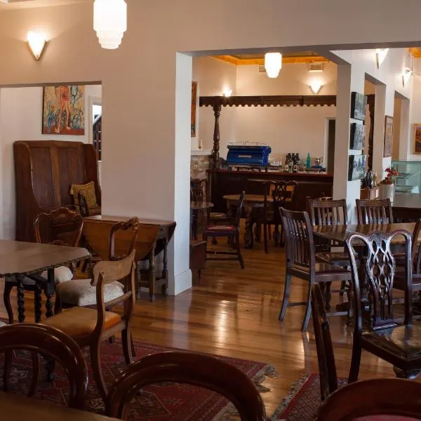Northern Arts Hotel, hotel v destinaci Castlemaine
