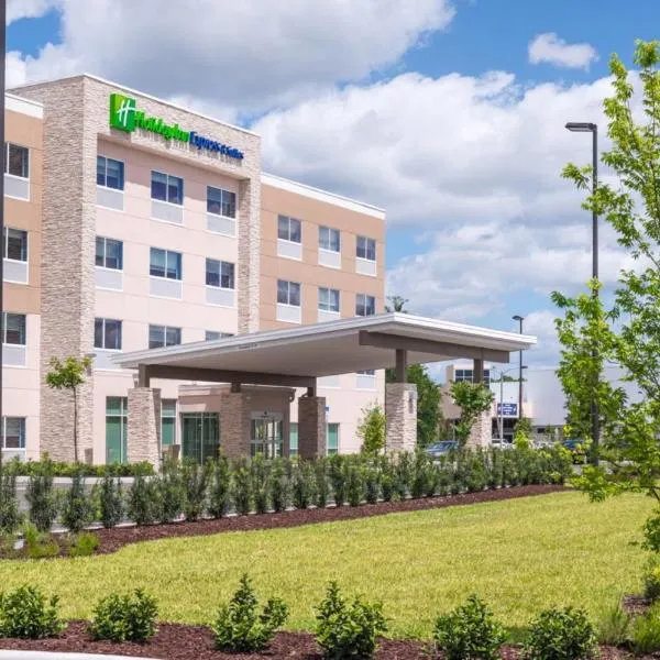 Holiday Inn Express & Suites - Tampa North - Wesley Chapel by IHG、ウェスレイ・チャペルのホテル