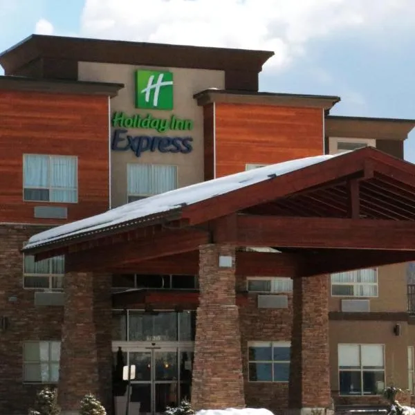 Holiday Inn Express Golden-Kicking Horse, an IHG Hotel, hotell i Golden